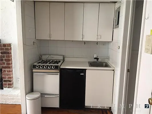 Rented by Triumph Property Group | media 17