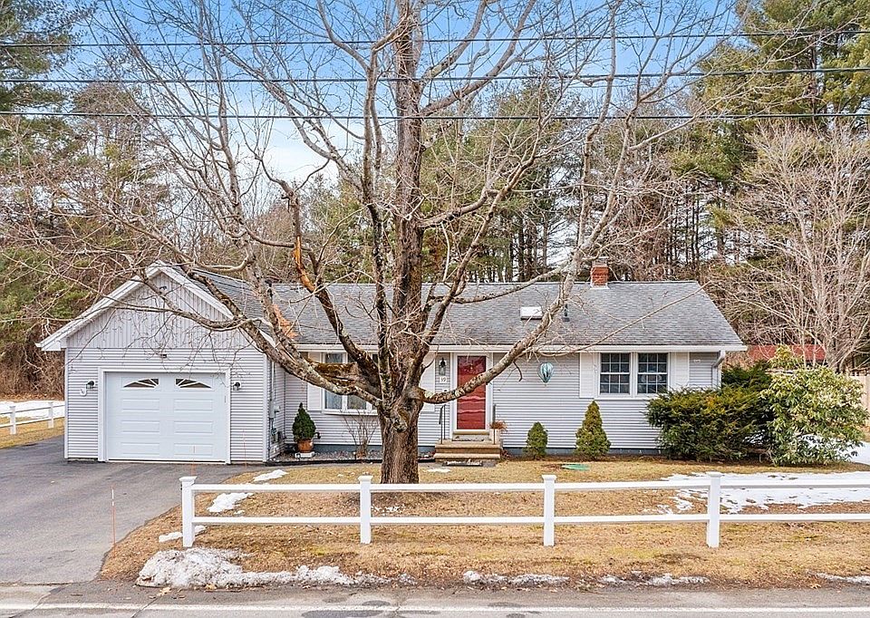 39 Emery St, Merrimac, MA 01860 Zillow