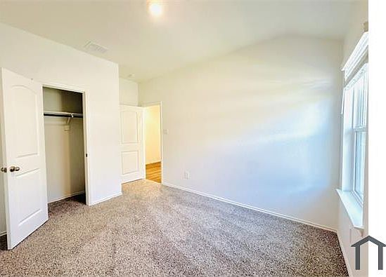 4th image of 3093 Emerald Ocean Dr