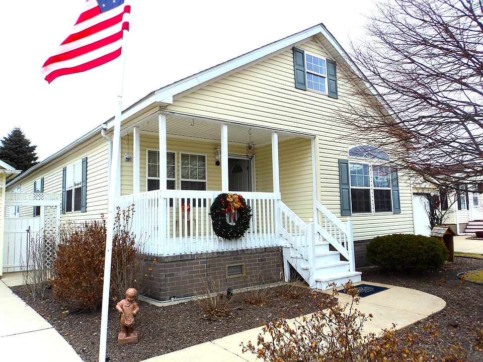 1st image of 22912 Pine Hurst Dr