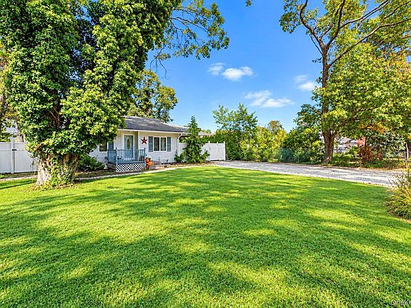 5th image of 48 Hart Avenue