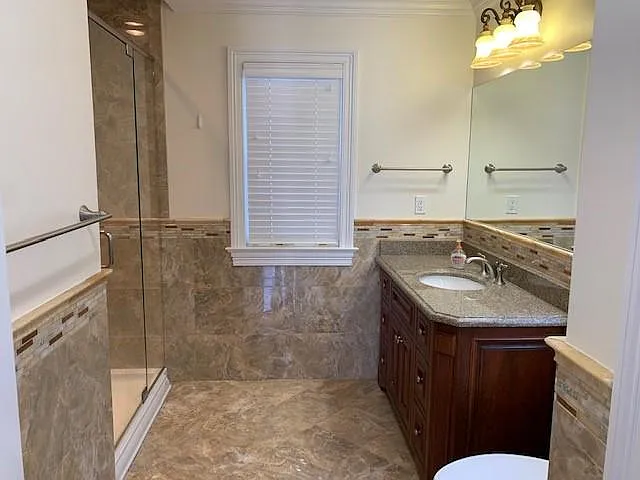 Luxury Primary Bath w/Walk-in Shower