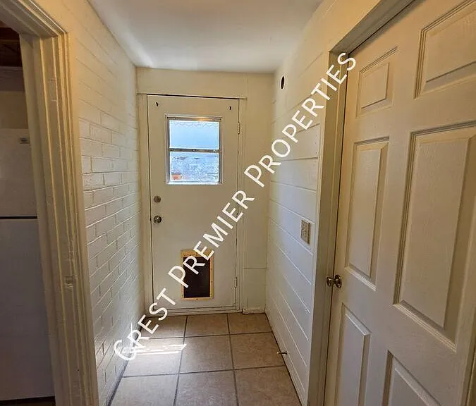 2145 W Wilshire Dr #1 — Photo 9