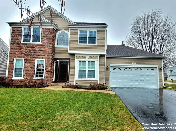 2015 Ridgemore Dr, Bartlett, IL 60103