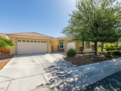 7349 Royal Melbourne Dr, Las Vegas, NV, 89131
