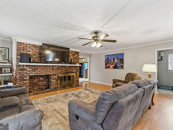 3rd image of 4076 Burnt Hickory Rd NW