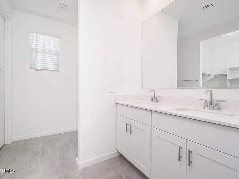 17305 W Sanna St — Photo 18