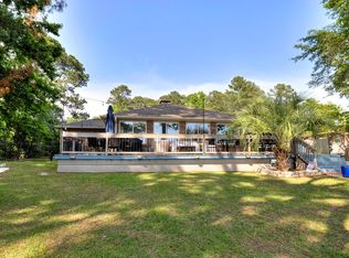 1307 Taw Caw Dr, Summerton, SC 29148