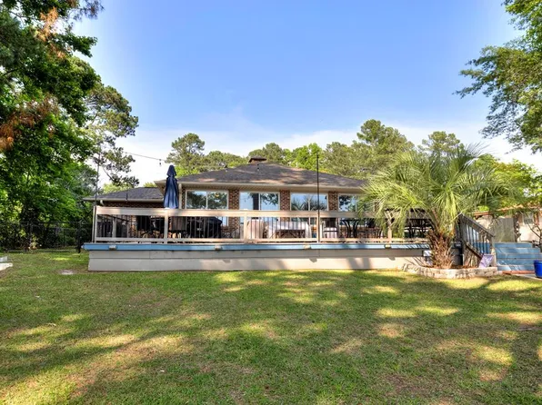 1307 Taw Caw Dr, Summerton, SC 29148