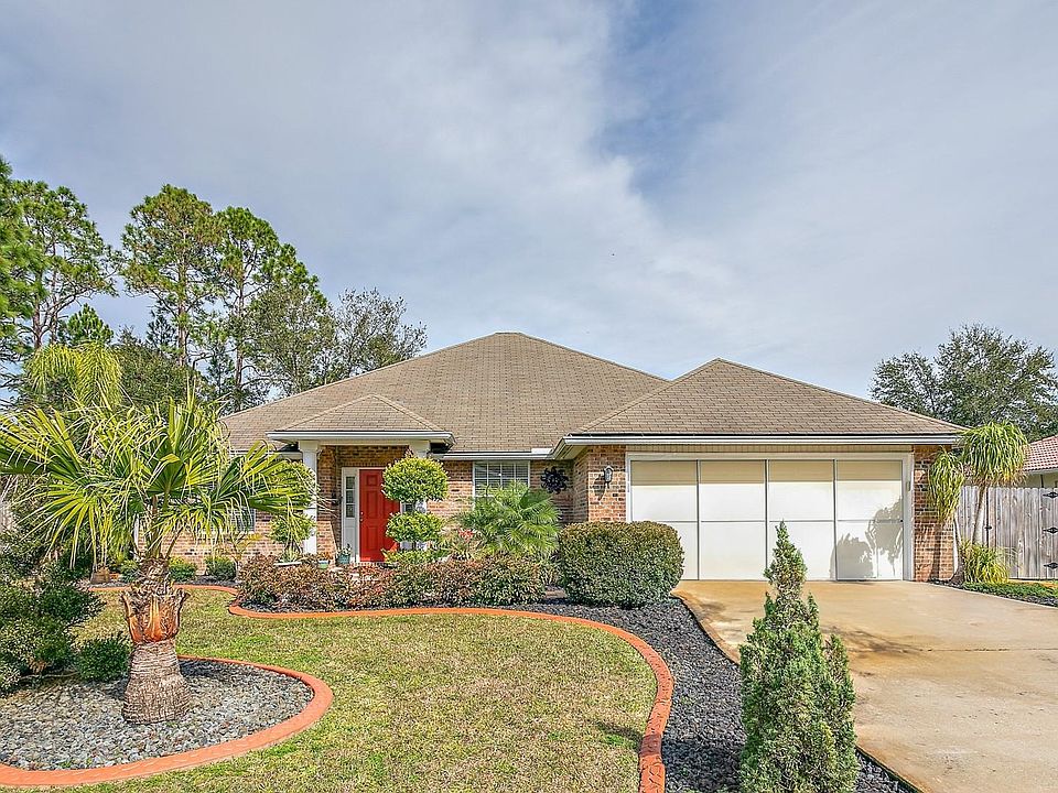 1st image of 77 Pine Circle Dr