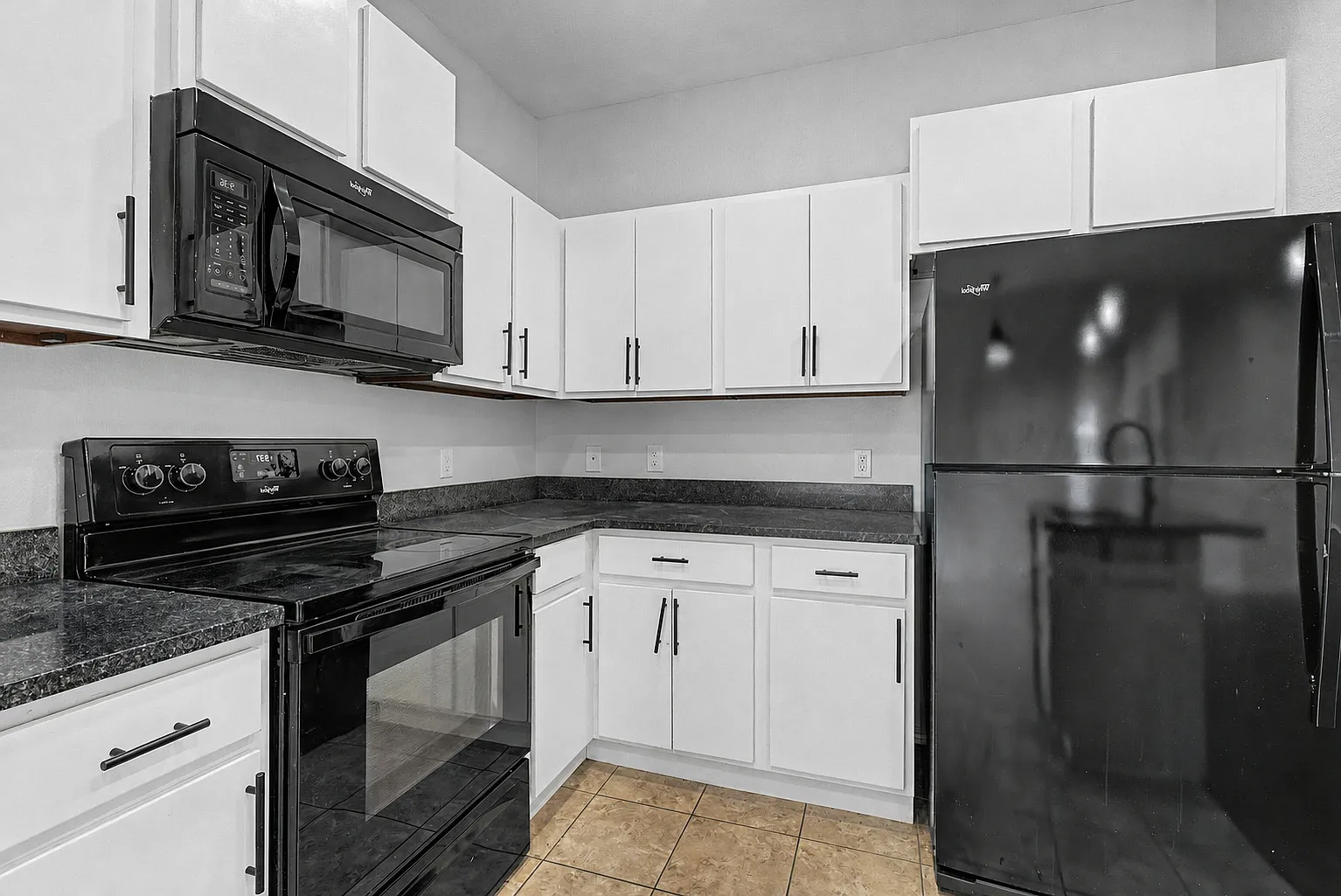 3 bed, 1747 sqft, $1,450 — Photo 1