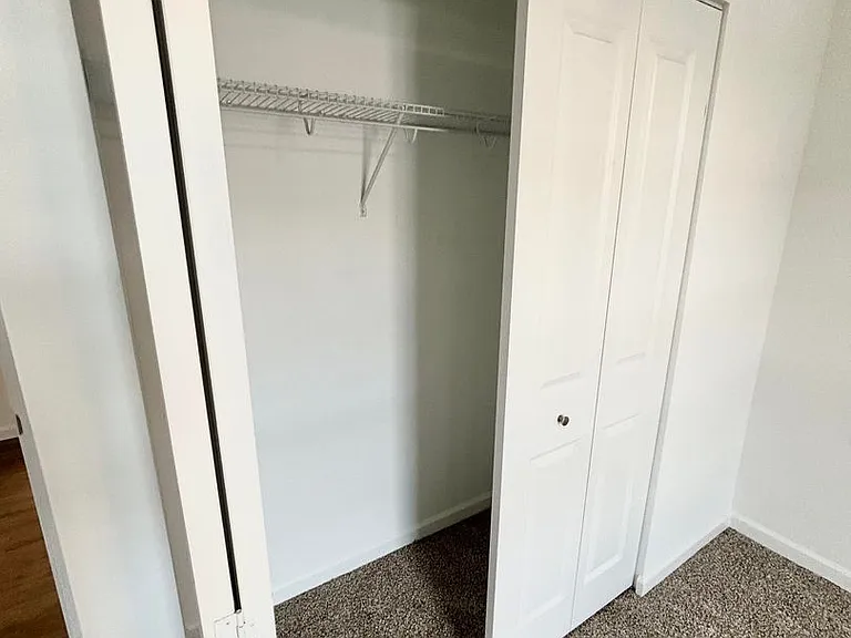 Sagamore Winds Apartments — Photo 60