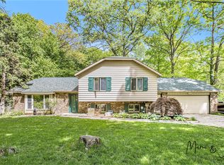 11584 Woodgate Dr NW, Grand Rapids, MI 49534