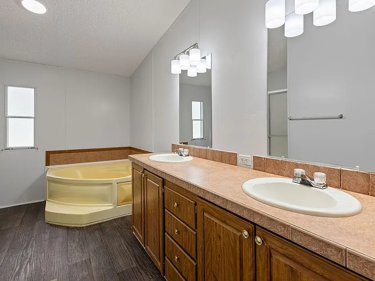 16474 N Emerson Cir — Photo 11