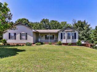 914 Cothran Rd, Columbia, TN 38401