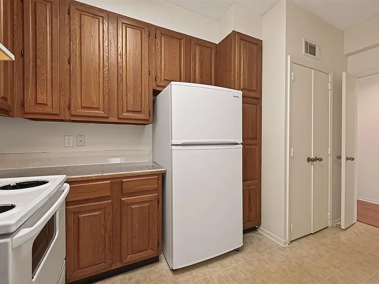 2211 S Braeswood Blvd #23C — Photo 11