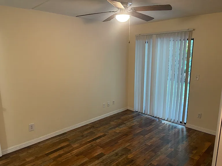 1673 Spring Garden Ct #1673 — Photo 15