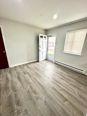 Rented by Luxian International Realty LLC | media 2