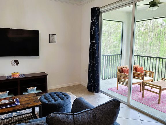 3rd image of 6034 National Blvd #542