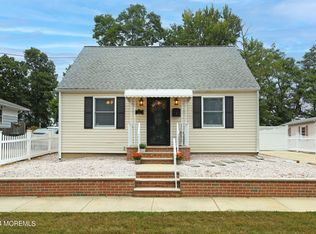 19 10th St, Hazlet Township, NJ 07734