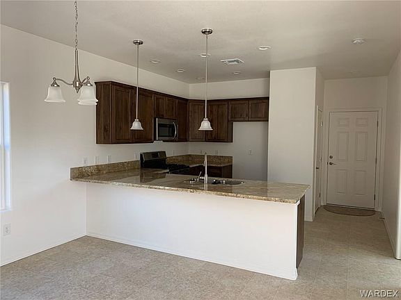 3rd image of 1475 Marina Parkway Dr