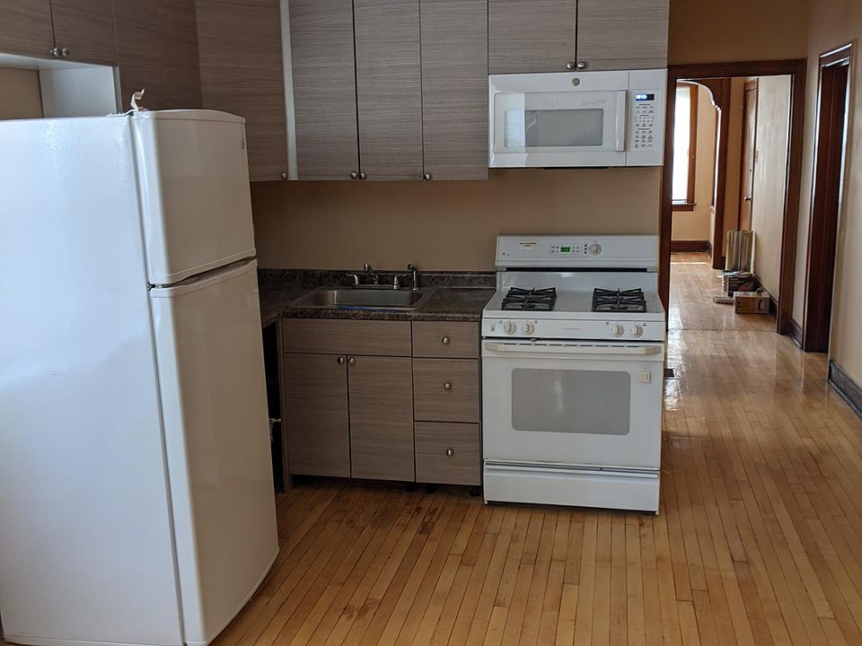 1st image of 6953 S Artesian Ave Unit 1N