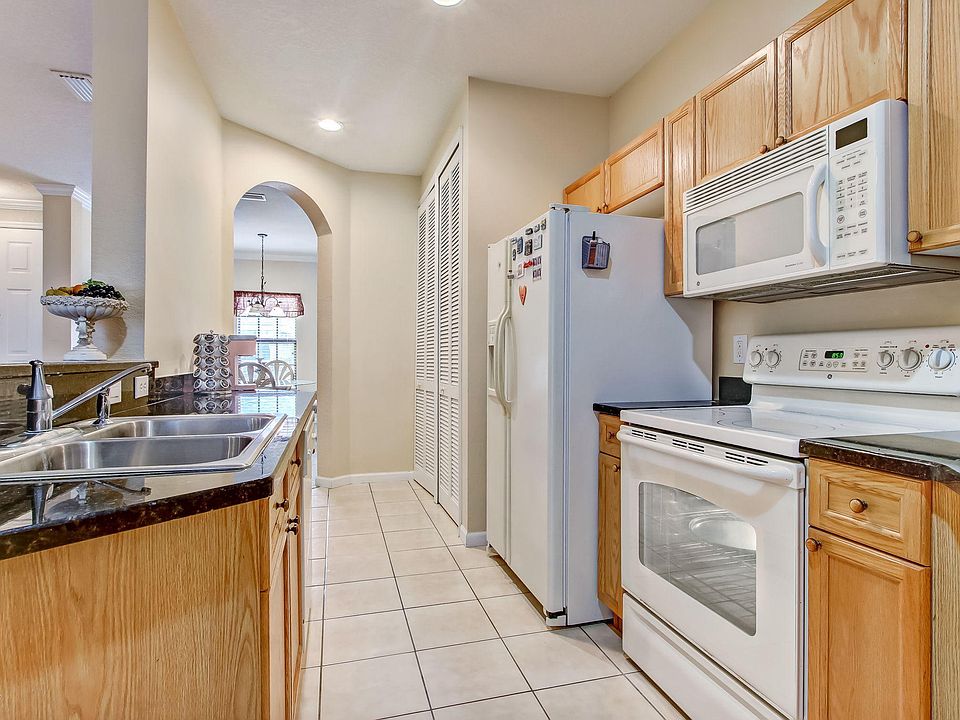 1st image of 315 Via Castilla St #202