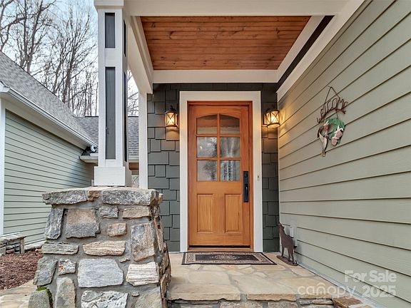 4th image of 496 Weatherwatch Ln