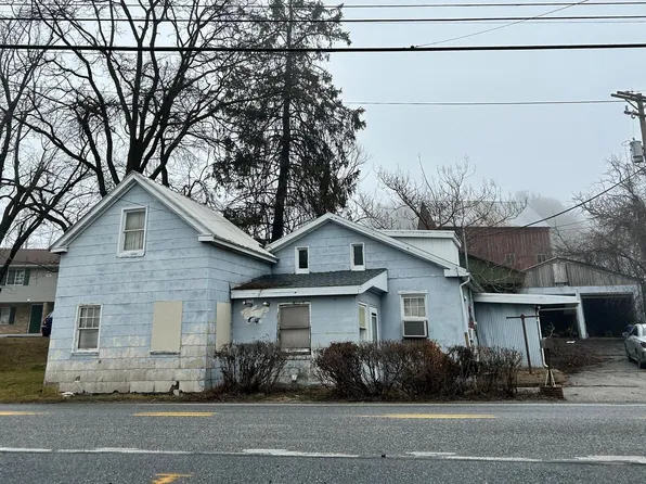 651 Country Club Rd, Red Lion, PA 17356