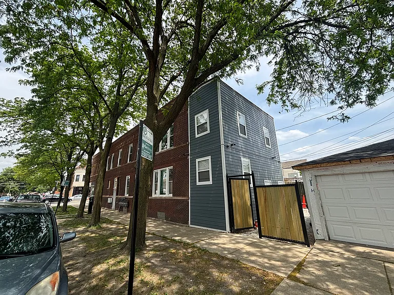 3659 W Diversey Ave #1R — Photo 12