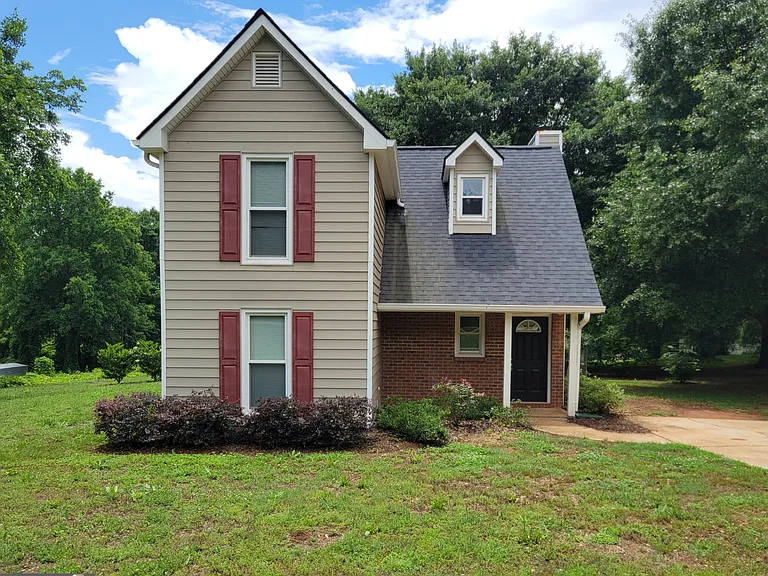611 Leigh Ct — Photo 13