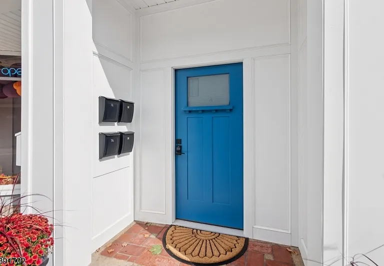 915 Main St #2R — Photo 13