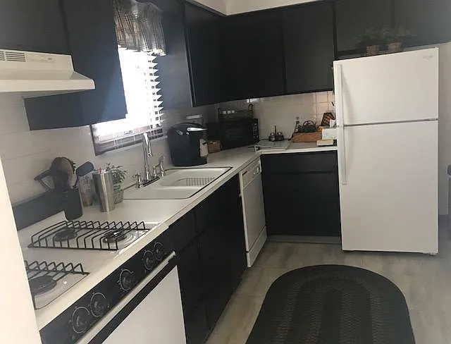 323 Hall Ave — Photo 10