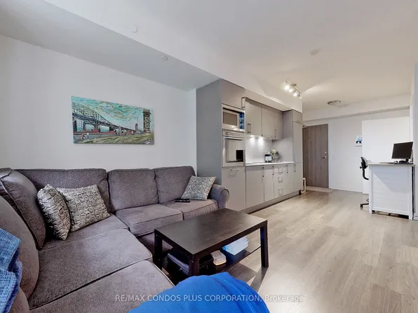 576 Front St W, Toronto, ON