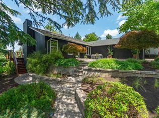 17760 Overlook Cir, Lake Oswego, OR