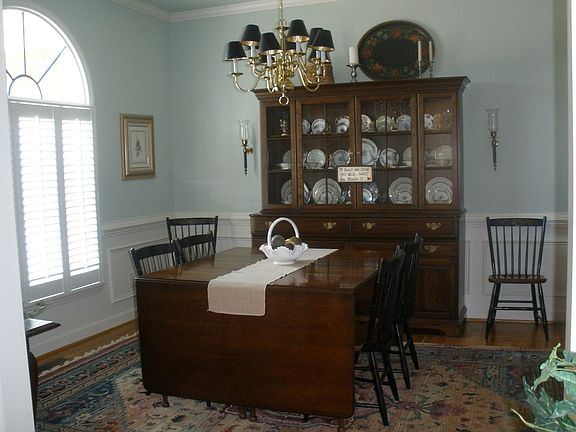 diningroom/wainscoting/shutters