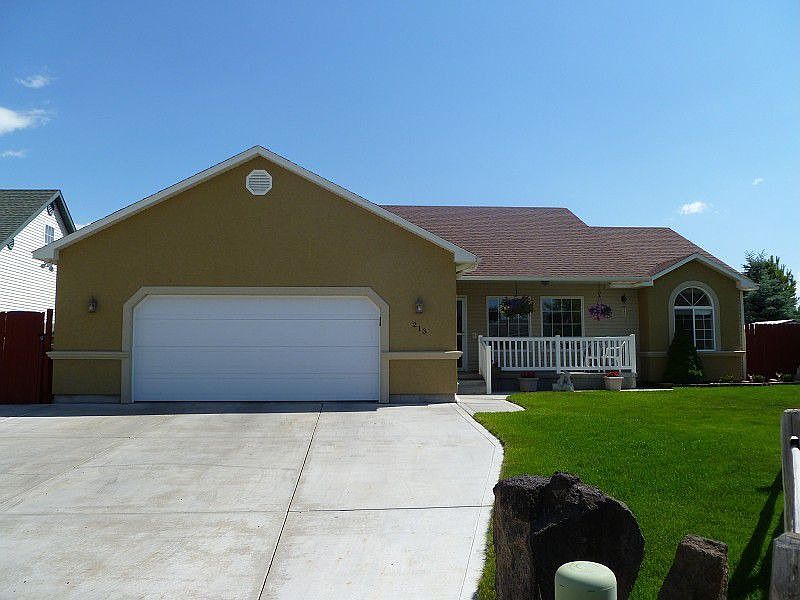 1st image of 213 Wildbrush Cir