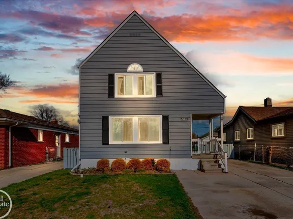 22816 Shakespeare St, Eastpointe, MI 48021