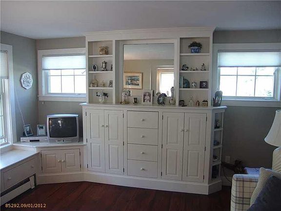 3rd image of 50 Ocean Ave