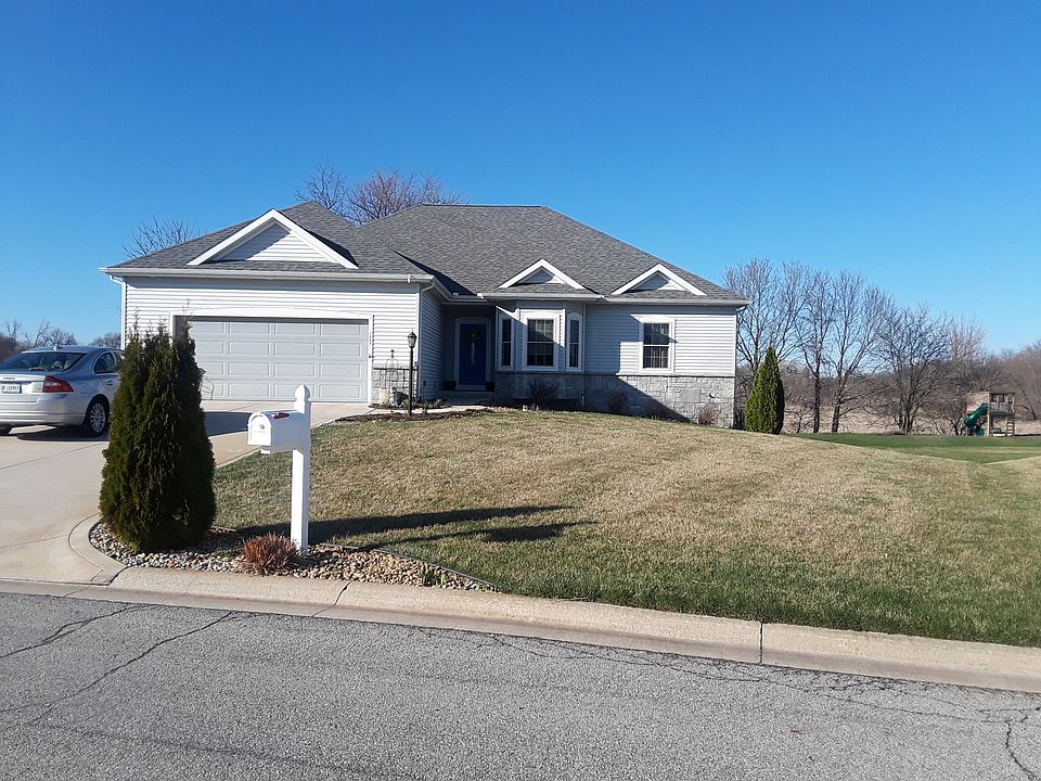 3,330 sq ft home,1/2 acres