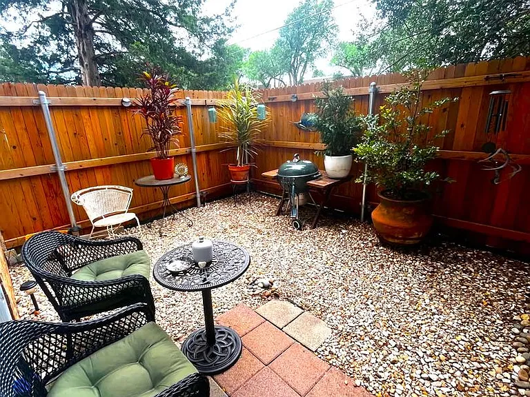 6704 N Meridian Ave #A — Photo 33