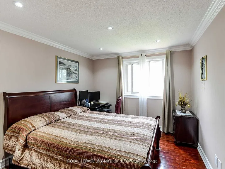 6222 Fullerton Cres — Photo 23