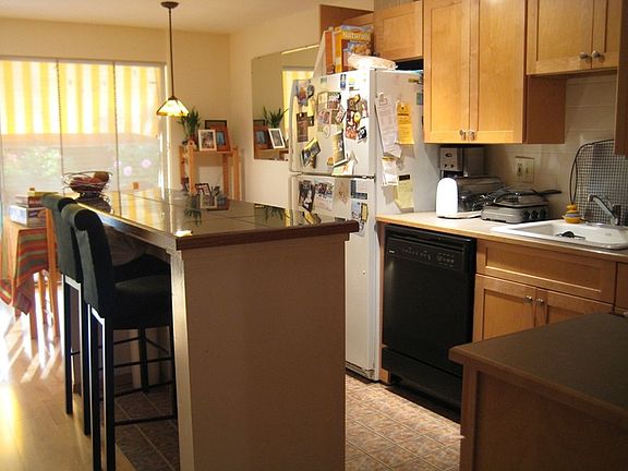 3rd image of 505 Belmont Ave E APT 105