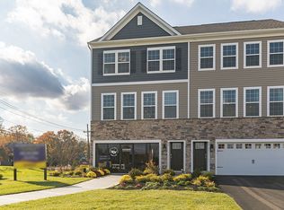 9714 Hopkins St, Wexford, PA 15090