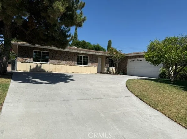 1560 N Vista Ave, Rialto, CA 92376