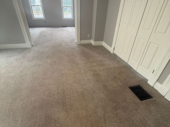 2nd image of 2146 W 4th St