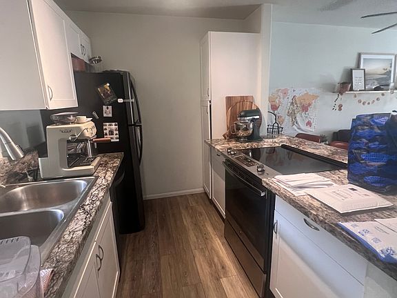2nd image of 75-6081 Alii Dr APT E104