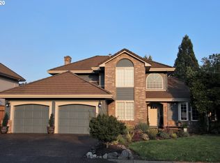914 N Baker St, Canby, OR 97013