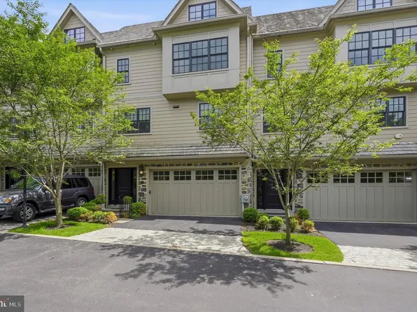 11 Overlea Way, Erdenheim, PA 19038