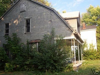 2nd image of 1417 W Riverview Ave
